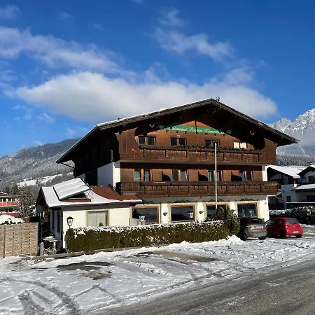 Kaiserstubn Guest house *